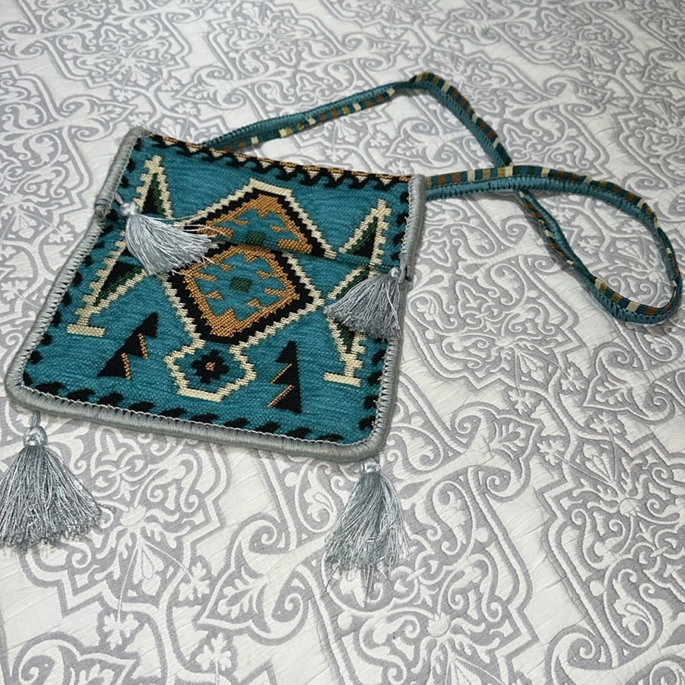 Teal Kilim Patterned Handmade Crossbody Bag - Picture 6 of 6